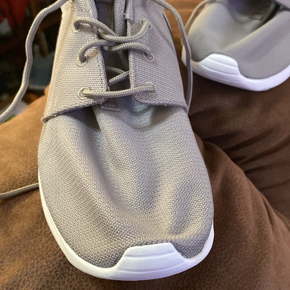 Nike - Picture 7 of 8